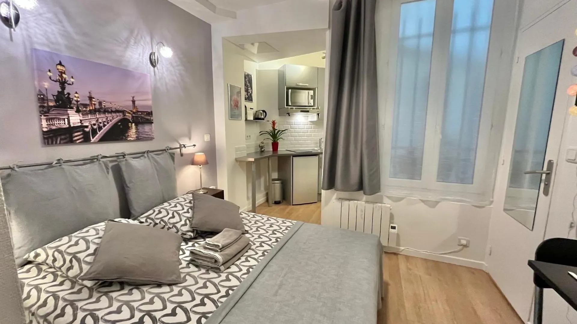 Apartment Paris Studios